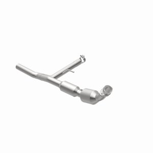 Ford F-150 Catalytic Converter - Magnaflow - Direct Fit - 2004