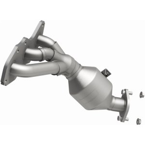 Toyota RAV4 Catalytic Converter - Magnaflow - California Grade CARB Compliant Direct-Fit - `06-`12