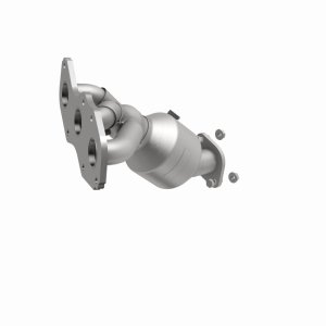 Toyota RAV4 Catalytic Converter - Magnaflow - California Grade CARB Compliant Direct-Fit - `06-`12