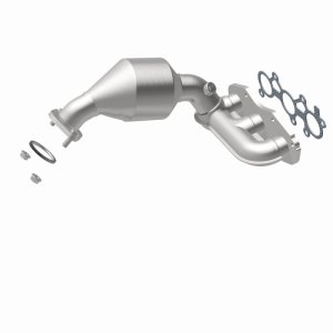 Toyota Sienna Catalytic Converter - Magnaflow - California Direct-Fit - `07-`10
