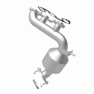 Toyota Highlander Catalytic Converter - Magnaflow - California Grade CARB Compliant Direct-Fit - `04-`07