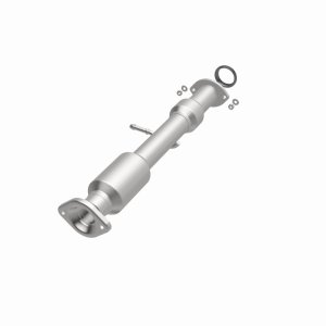 Toyota Highlander Catalytic Converter - Magnaflow - Direct Fit, CARB Compliant - `14-`15