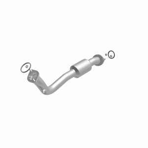 Toyota RAV4 Catalytic Converter - Magnaflow - California Grade CARB Compliant Direct-Fit - `13-`16