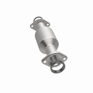 Toyota Sienna Catalytic Converter - Magnaflow - Direct Fit, California Grade CARB Compliant - `11-`15