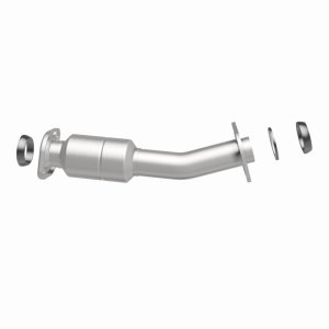 Toyota Sienna Catalytic Converter - Magnaflow - Direct Fit - `12-`15 Toyota Sienna Catalytic Converter - Magnaflow - Direct Fit - `12-`15