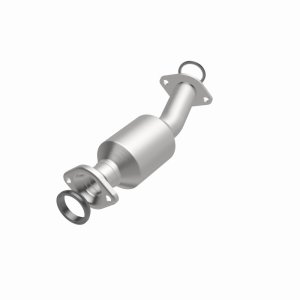 Toyota Sienna Catalytic Converter - Magnaflow - California Grade CARB Compliant Direct-Fit - 2011