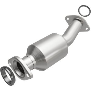 Toyota Sienna Catalytic Converter - Magnaflow - California Grade CARB Compliant Direct-Fit - 2011