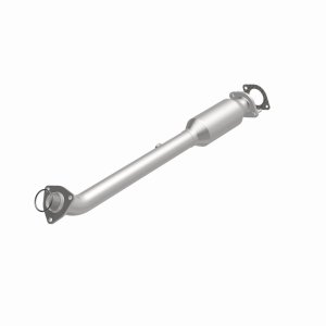 Nissan Frontier Catalytic Converter - Magnaflow - California Grade CARB Compliant - `05-`16