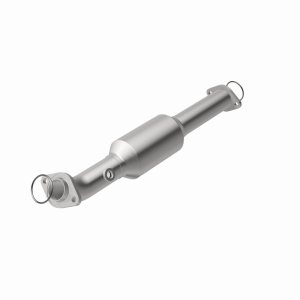 Toyota Tacoma Catalytic Converter - Magnaflow - Direct Fit - `12-`15 Toyota Tacoma Catalytic Converter - Magnaflow - Direct Fit - `12-`15