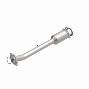 Nissan Frontier Catalytic Converter - Magnaflow - California Grade CARB Compliant Direct-Fit - `07-`19