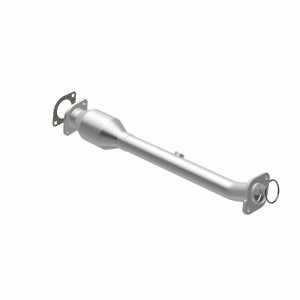 Nissan Frontier Catalytic Converter - Magnaflow - Direct Fit, CARB Compliant - `07-`19