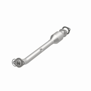 Nissan Frontier Catalytic Converter - Magnaflow - Direct Fit, CARB Compliant - `07-`19