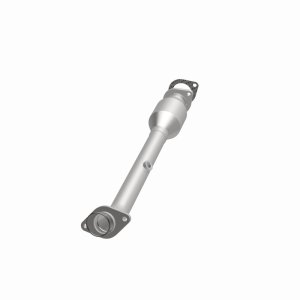 Nissan Frontier Catalytic Converter - Magnaflow - Direct Fit, CARB Compliant - `07-`19
