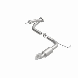 Toyota Tacoma Catalytic Converter - Magnaflow - California Grade CARB Compliant Direct-Fit - `12-`15 Toyota Tacoma Catalytic Converter - Magnaflow - California Grade CARB Compliant Direct-Fit - `12-`15
