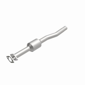 Chevrolet Equinox Catalytic Converter - Magnaflow - California Grade CARB Compliant Direct-Fit - `10-`17