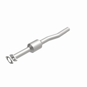 GMC Terrain Catalytic Converter - Magnaflow - California Grade CARB Compliant Direct-Fit - `10-`17