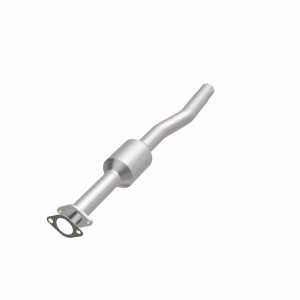 GMC Terrain Catalytic Converter - Magnaflow - California Grade CARB Compliant Direct-Fit - `10-`17