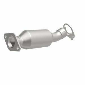 Toyota Prius C Catalytic Converter - Magnaflow - Direct Fit, California Grade CARB Compliant - `12-`16