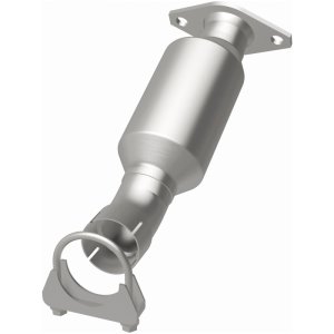 Toyota Prius C Catalytic Converter - Magnaflow - Direct Fit, California Grade CARB Compliant - `12-`16