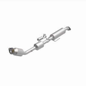 Toyota C-HR Catalytic Converter - Magnaflow - California Grade CARB Compliant Direct Fit - `18-`21