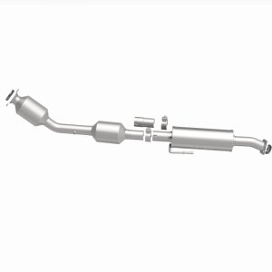 Toyota C-HR Catalytic Converter - Magnaflow - California Grade CARB Compliant Direct Fit - `18-`21