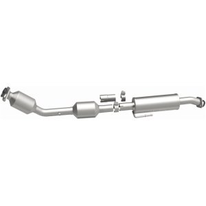 Toyota C-HR Catalytic Converter - Magnaflow - California Grade CARB Compliant Direct Fit - `18-`21