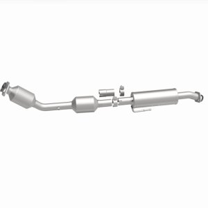 Toyota C-HR Catalytic Converter - Magnaflow - California Grade CARB Compliant Direct Fit - `18-`21