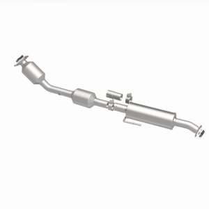 Toyota C-HR Catalytic Converter - Magnaflow - California Grade CARB Compliant Direct Fit - `18-`21