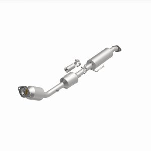 Toyota C-HR Catalytic Converter - Magnaflow - California Grade CARB Compliant Direct Fit - `18-`21