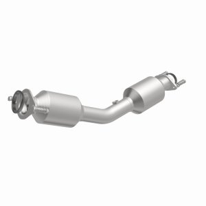 Nissan Versa Note Performance Exhaust - Magnaflow - California Grade CARB Compliant Direct-Fit Catalytic Converter 6511753 - `18-`19
