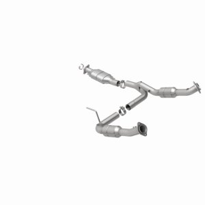 Lincoln Aviator Catalytic Converter - Magnaflow - HM Grade Direct-Fit - `03-`05