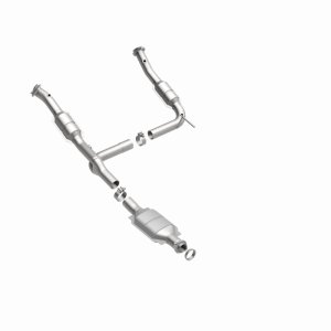 Lincoln Aviator Catalytic Converter - Magnaflow - HM Grade Direct-Fit - `03-`05