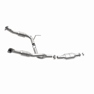 Lincoln Aviator Catalytic Converter - Magnaflow - HM Grade Direct-Fit - `03-`05