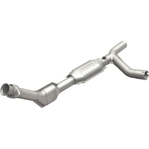 Ford E-150 Econoline Catalytic Converter - Passenger Side - Magnaflow - Direct-Fit - `00-`02
