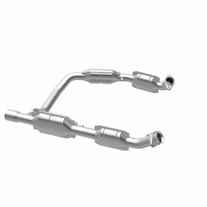 Ford E-250 Catalytic Converter - Magnaflow - Direct-Fit - `04-`08