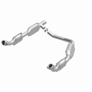 Ford E-250 Catalytic Converter - Magnaflow - Direct-Fit - `04-`08
