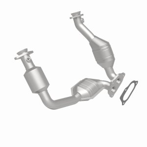 Mazda B3000 Catalytic Converter - Magnaflow - Direct-Fit - `01-`03
