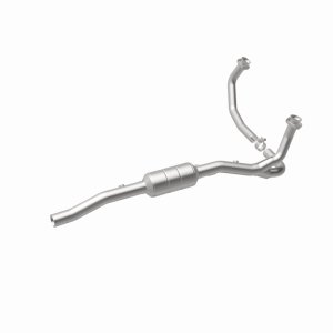 Dodge Durango Catalytic Converter - Magnaflow - Direct-Fit - `00-`03