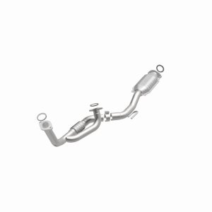 Toyota Camry Catalytic Converter - Magnaflow - HM Grade Direct-Fit - `97-`01 Toyota Camry Catalytic Converter - Magnaflow - HM Grade Direct-Fit - `97-`01