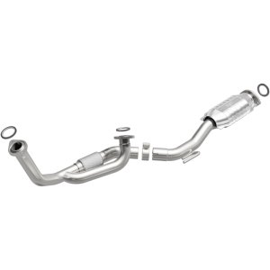 Toyota Camry Catalytic Converter - Magnaflow - HM Grade Direct-Fit - `97-`01 Toyota Camry Catalytic Converter - Magnaflow - HM Grade Direct-Fit - `97-`01