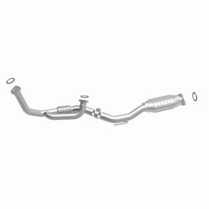 Toyota Camry Catalytic Converter - Magnaflow - HM Grade Direct-Fit - `97-`01 Toyota Camry Catalytic Converter - Magnaflow - HM Grade Direct-Fit - `97-`01