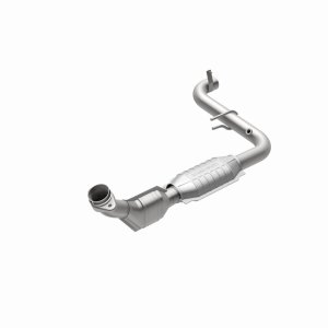 Ford F-150 Catalytic Converter - Magnaflow - HM Grade Direct-Fit - `99-`03