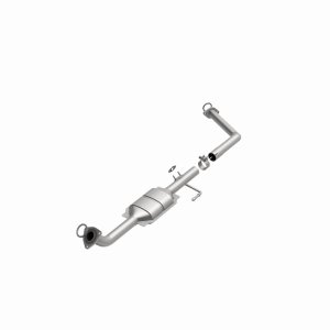 Toyota Sequoia Catalytic Converter - Driver Side - Magnaflow - HM Grade Federal/EPA Compliant Direct-Fit - `01-`04