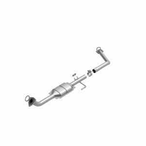 Toyota Sequoia Catalytic Converter - Driver Side - Magnaflow - HM Grade Federal/EPA Compliant Direct-Fit - `01-`04