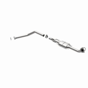 Toyota Sequoia Catalytic Converter - Driver Side - Magnaflow - HM Grade Federal/EPA Compliant Direct-Fit - `01-`04