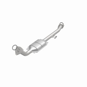 Toyota Sequoia Catalytic Converter - Passenger Side - Magnaflow - HM Grade Direct-Fit, Federal/EPA Compliant - `01-`04
