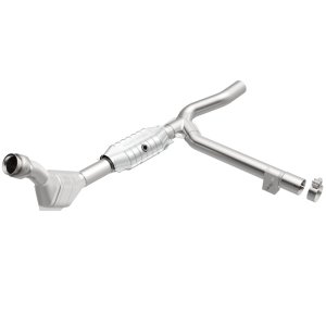 Ford F-150 Catalytic Converter - Magnaflow - HM Grade Direct-Fit - `99-`00