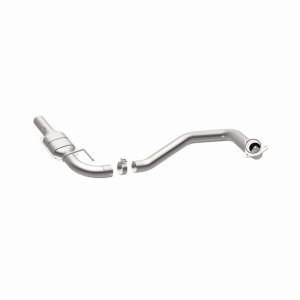Chevrolet Express 3500 Catalytic Converter - Driver Side - Magnaflow - HM Grade Direct-Fit - `03-`05