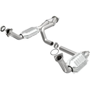 Chevrolet Avalanche Catalytic Converter - Magnaflow - Direct-Fit - `02-`06