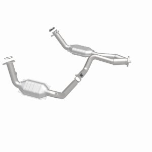 Chevrolet Avalanche Catalytic Converter - Magnaflow - Direct-Fit - `02-`06